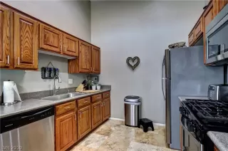 Photo #6: 2094199 Listing