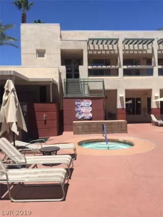 Photo #4: 2094223 Listing 