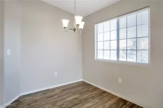 Photo #6: 2094226 Listing