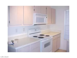 Photo #4: 2094227 Listing