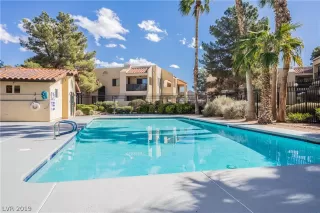 Photo #4: 2094276 Listing