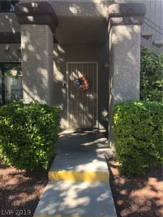 Photo #1: 2094393 Listing