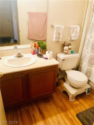 Photo #6: 2094393 Listing