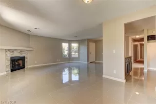 Photo #3: 2094436 Listing