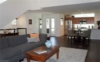 Photo #4: 2094444 Listing 