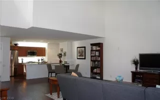 Photo #5: 2094444 Listing 