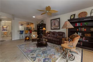 Photo #6: 2094493 Listing