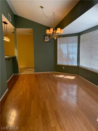Photo #3: 2094514 Listing