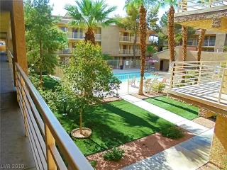 Photo #4: 2094541 Listing