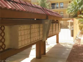 Photo #6: 2094541 Listing