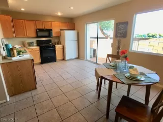 Photo #4: 2094552 Listing 