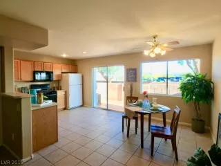 Photo #5: 2094552 Listing 