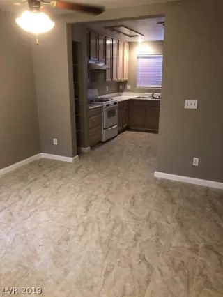 Photo #4: 2094574 Listing