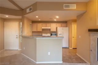 Photo #2: 2094611 Listing 