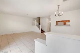 Photo #2: 2094618 Listing 