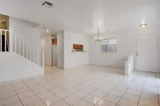 Photo #3: 2094618 Listing 