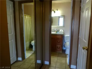 Photo #2: 2094638 Listing