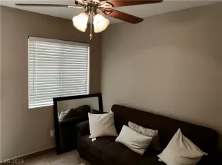 Photo #3: 2094647 Listing