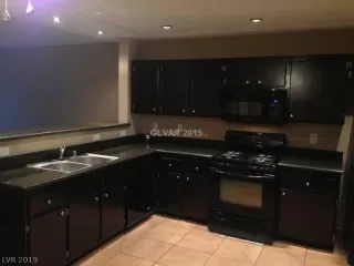 Photo #6: 2094647 Listing