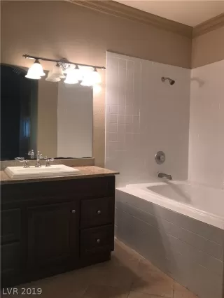 Photo #2: 2094661 Listing 