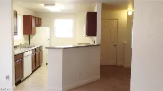 Photo #3: 2094662 Listing 