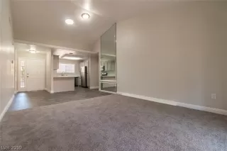 Photo #2: 2094677 Listing