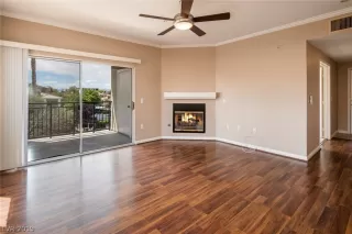 Photo #6: 2094679 Listing 