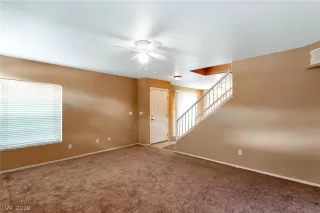 Photo #2: 2094697 Listing 