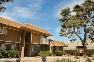 Photo #3: 2094714 Listing