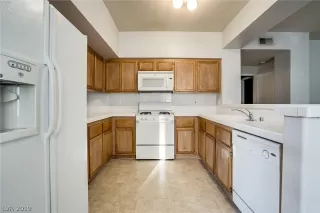 Photo #6: 2094753 Listing