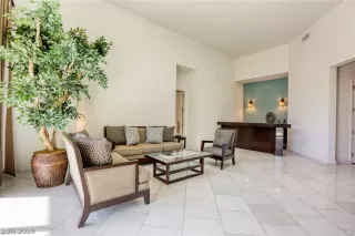 Photo #5: 2094771 Listing