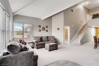 Photo #1: 2094772 Listing 