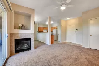 Photo #5: 2094835 Listing