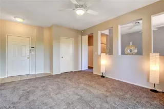 Photo #6: 2094835 Listing