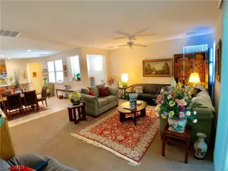 Photo #6: 2094847 Listing