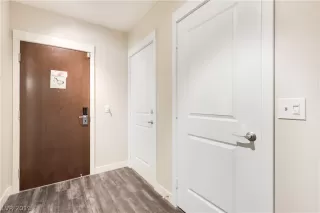 Photo #4: 2094866 Listing