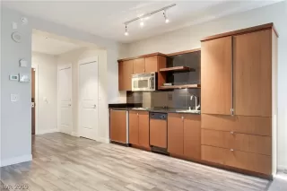 Photo #6: 2094866 Listing