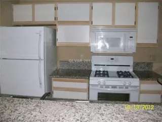 Photo #3: 2094904 Listing 