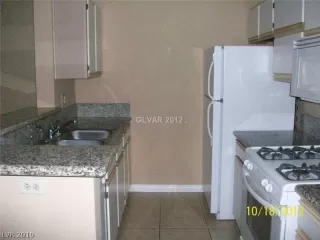 Photo #5: 2094904 Listing 