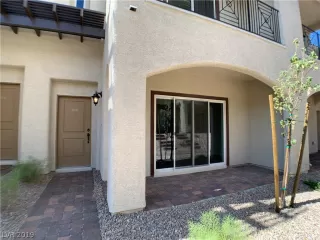 Photo #1: 2094916 Listing