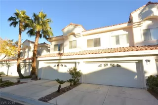 Photo #1: 2094934 Listing 