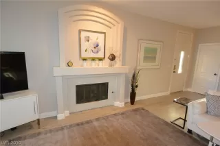 Photo #6: 2094934 Listing 