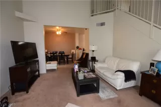 Photo #4: 2094937 Listing 