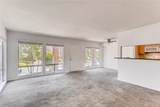 Photo #2: 2094942 Listing