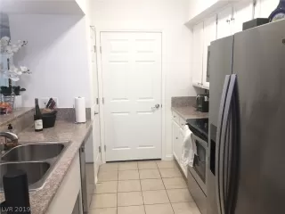 Photo #6: 2094943 Listing 