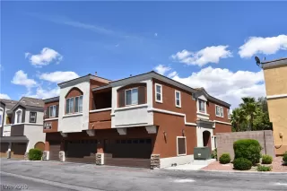 Photo #5: 2094945 Listing 