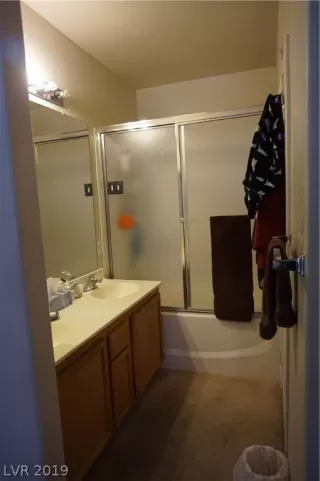 Photo #6: 2094946 Listing