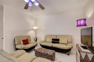 Photo #6: 2094947 Listing 