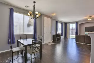 Photo #2: 2094966 Listing