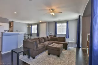 Photo #3: 2094966 Listing